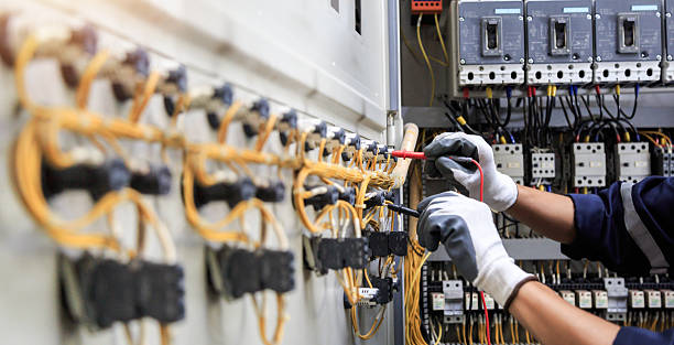Professional Electrician technician working in Highpoint, OH